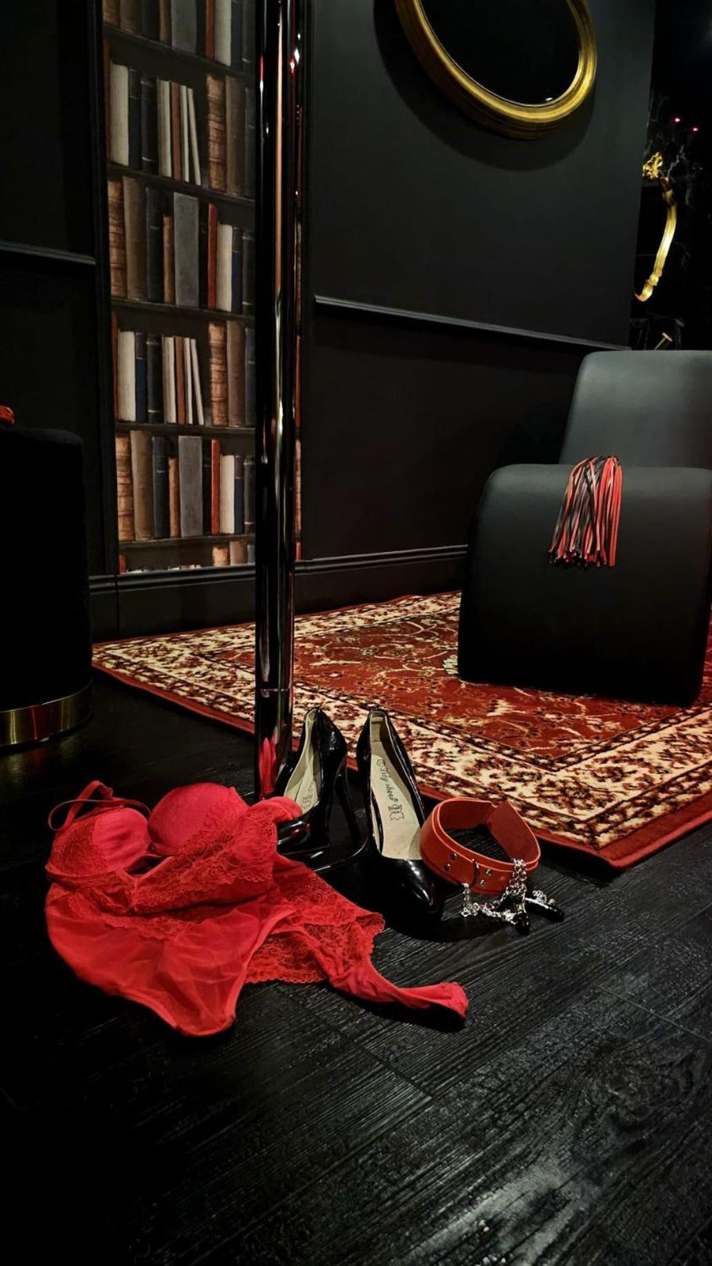 O' Plaisirs Interdits - Loveroom *