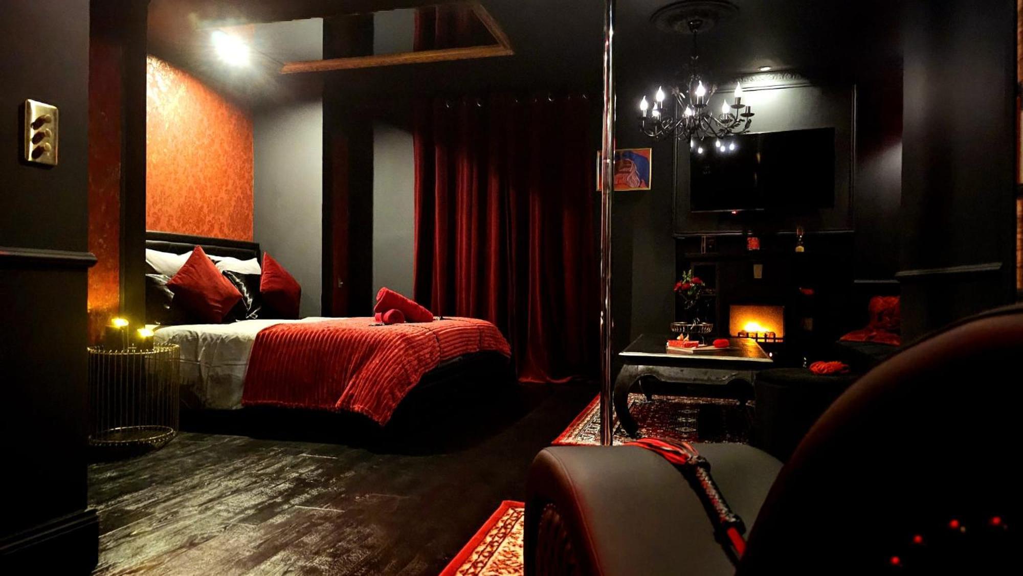 O' Plaisirs Interdits - Loveroom Caen